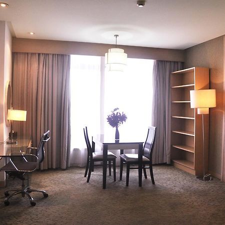 Hotel Nikko Tianjin Exterior photo A suite at the hotel