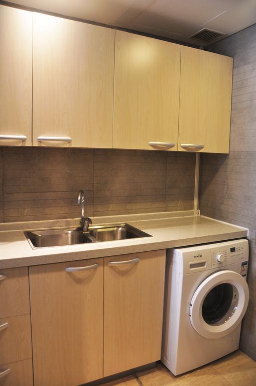 Hotel Nikko Tianjin Exterior photo A laundry room