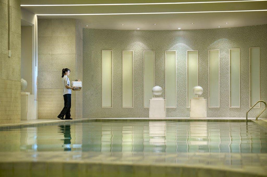 Hotel Nikko Tianjin Exterior photo The swimming pool at The Spa at The Landmark
